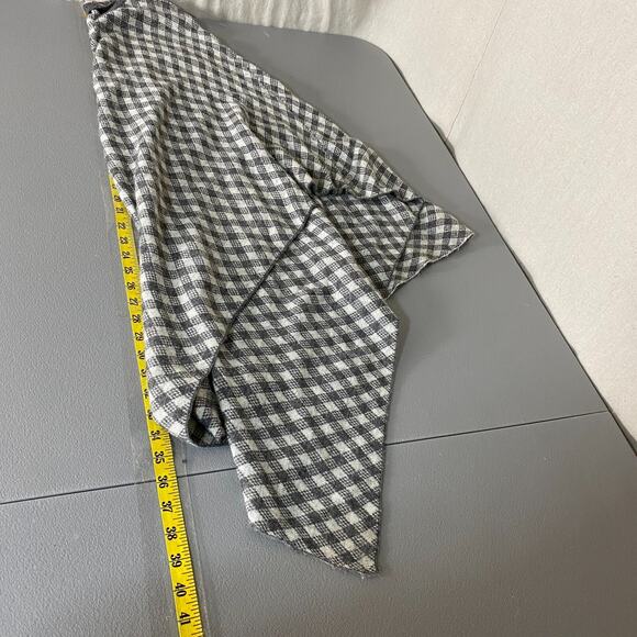 Womens 100% Cashmere Plaid Poncho One Size Vneck Gray Neutral Soft Quiet Luxury - Picture 5 of 6